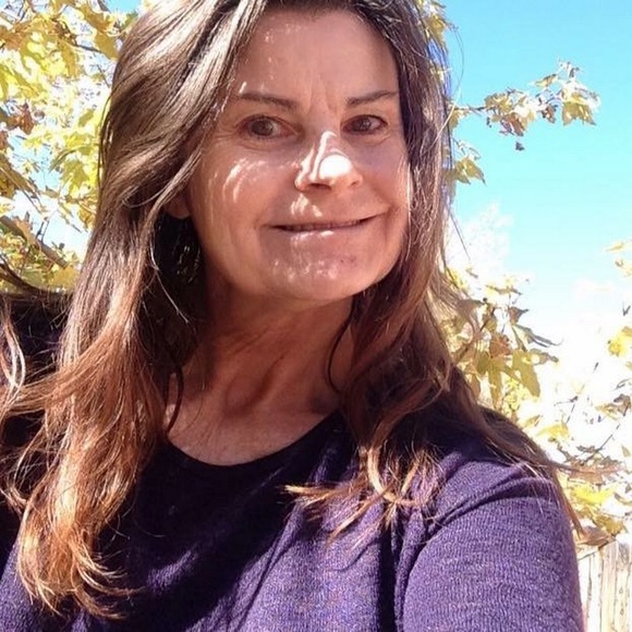 Meet your Posher, Carla - Picture 1 of 1